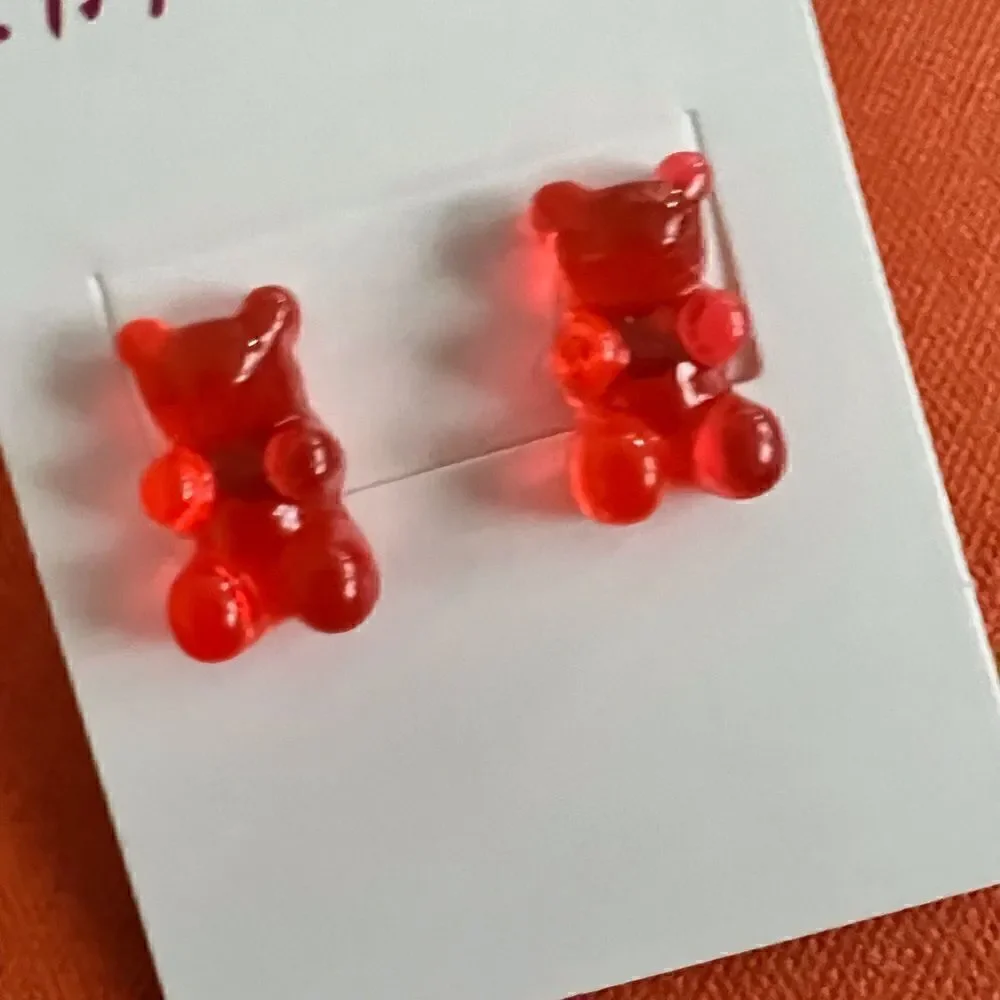 ❤️ Betsey Johnson delicious red gummy bear stud earrings ❤️